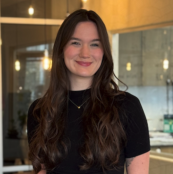 Hanna Broussard - Social Media Assistant